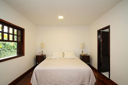 Casa para alugar com 479m², 6 quartos e 3 vagasSuíte 2