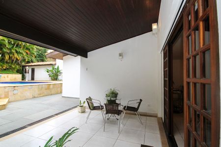 Casa para alugar com 479m², 6 quartos e 3 vagasVaranda