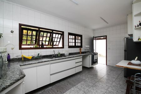 Casa para alugar com 479m², 6 quartos e 3 vagasCozinha