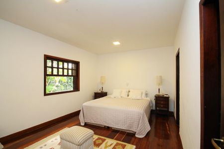 Casa para alugar com 479m², 6 quartos e 3 vagasSuíte 2