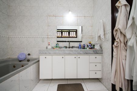 Casa para alugar com 479m², 6 quartos e 3 vagasBanheiro Suíte 2