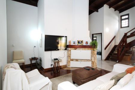 Casa para alugar com 479m², 6 quartos e 3 vagasSala de TV
