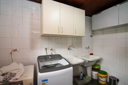 Casa para alugar com 479m², 6 quartos e 3 vagasLavanderia