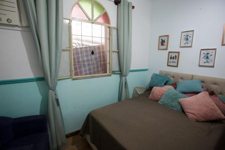 Casa à venda com 244m², 4 quartos e 3 vagas Casa à venda com 244m², 4 quartos e 3 vagasSuíte