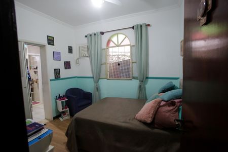 Casa à venda com 244m², 4 quartos e 3 vagas Casa à venda com 244m², 4 quartos e 3 vagasQuarto 2