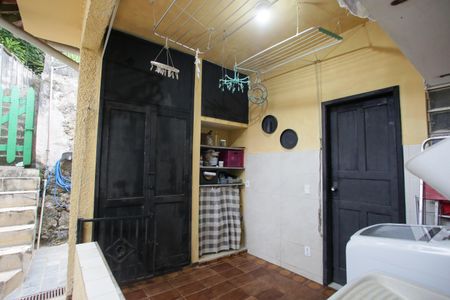 Casa à venda com 244m², 4 quartos e 3 vagas Casa à venda com 244m², 4 quartos e 3 vagasÁrea de Serviço