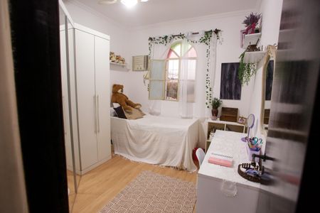 Casa à venda com 244m², 4 quartos e 3 vagas Casa à venda com 244m², 4 quartos e 3 vagasQuarto 4