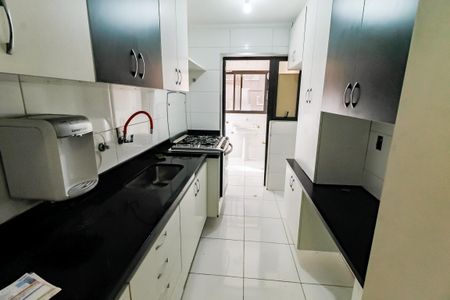 Apartamento para alugar com 78m², 3 quartos e 2 vagasCozinha - Armários