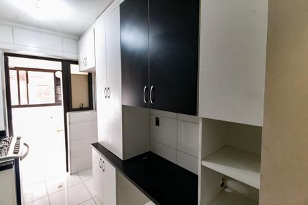 Apartamento para alugar com 78m², 3 quartos e 2 vagasCozinha - Armários