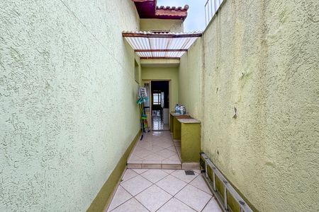 Casa à venda com 159m², 3 quartos e 3 vagasCorredor