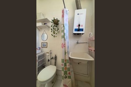 Apartamento para alugar com 45m², 1 quarto e sem vagaBanheiro social