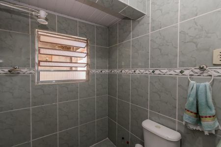 Casa à venda com 225m², 3 quartos e 2 vagasBanheiro