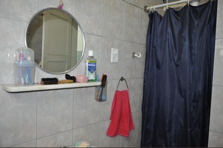 Casa à venda com 100m², 3 quartos e sem vagaBanheiro