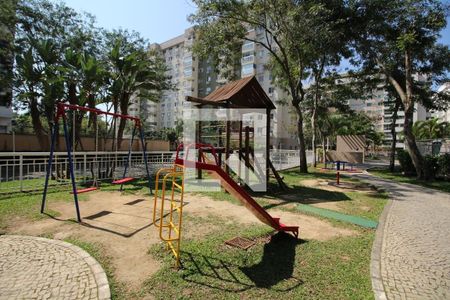 Apartamento à venda com 65m², 2 quartos e 1 vagaÁrea comum - Playground