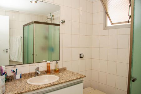 Apartamento à venda com 101m², 4 quartos e 1 vagaBanheiro 