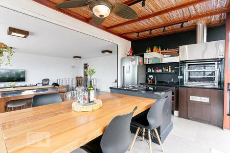 Apartamento à venda com 101m², 4 quartos e 1 vagaÁrea comum