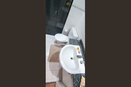 Apartamento à venda com 75m², 3 quartos e 1 vaga Apartamento à venda com 75m², 3 quartos e 1 vagaBanheiro