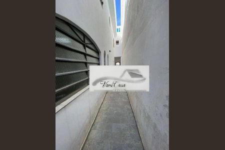 Casa à venda com 178m², 3 quartos e 2 vagas