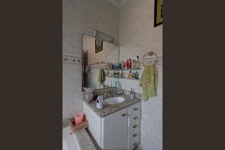 Casa para alugar com 290m², 4 quartos e 3 vagasBanheiro da Suíte 3 - 1º Piso