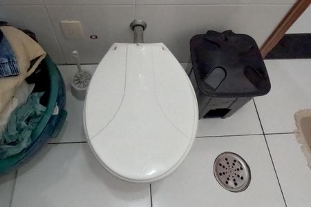 Casa para alugar com 290m², 4 quartos e 3 vagasBanheiro de Serviço - 1º Piso