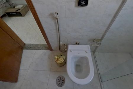 Casa para alugar com 290m², 4 quartos e 3 vagasBanheiro da Suíte 3 - 1º Piso