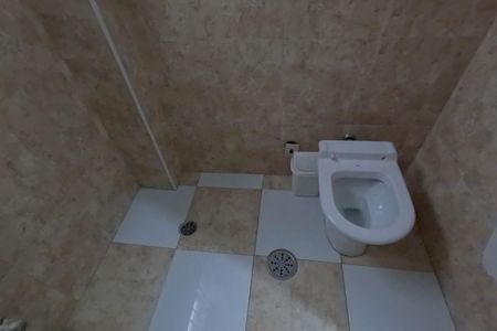 Casa para alugar com 290m², 4 quartos e 3 vagasBanheiro da Suíte 1 - 1º Piso