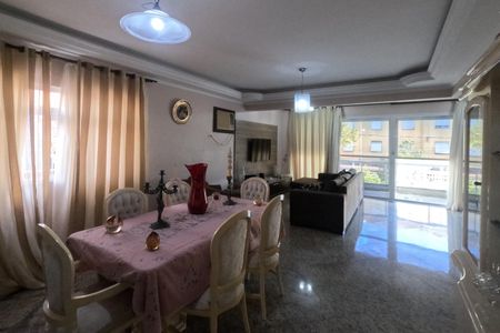 Casa para alugar com 290m², 4 quartos e 3 vagasSala de estar e jantar - 1º Piso