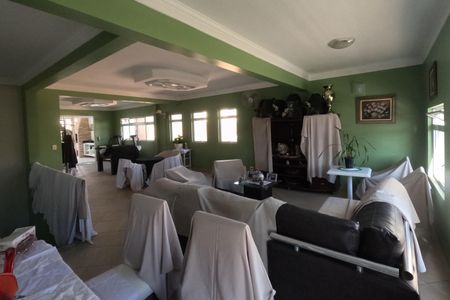 Casa para alugar com 290m², 4 quartos e 3 vagasSala de estar - 2º Piso