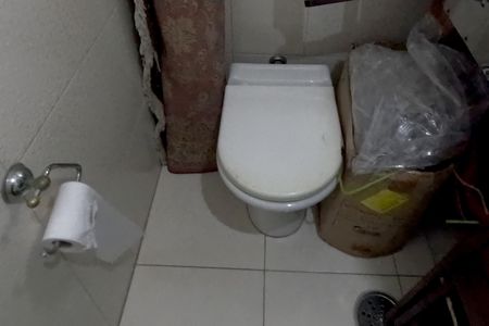 Casa para alugar com 290m², 4 quartos e 3 vagasBanheiro da Suíte - 2º Piso