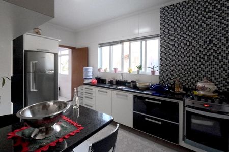 Casa para alugar com 290m², 4 quartos e 3 vagasCozinha - 1º Piso