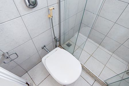 Casa de condomínio à venda com 350m², 3 quartos e 2 vagasBanheiro Social 2