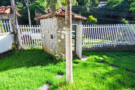 Casa de condomínio à venda com 350m², 3 quartos e 2 vagasÁrea Externa