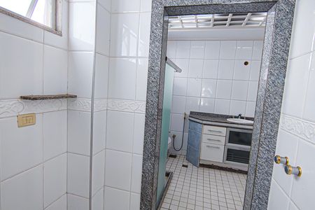 Casa de condomínio à venda com 350m², 3 quartos e 2 vagasBanheiro da Suíte