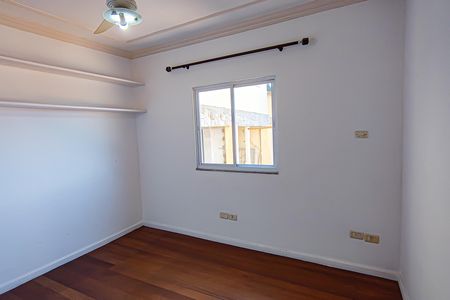 Casa de condomínio à venda com 350m², 3 quartos e 2 vagasCorredor