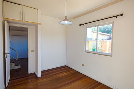 Casa de condomínio à venda com 350m², 3 quartos e 2 vagasQuarto 1