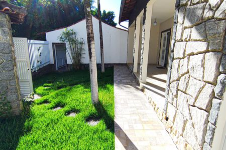 Casa de condomínio à venda com 350m², 3 quartos e 2 vagasÁrea Externa