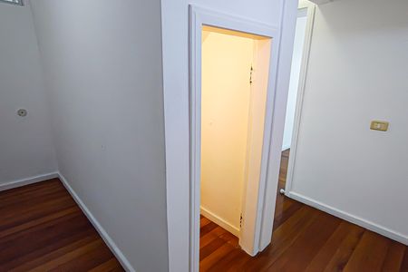 Casa de condomínio à venda com 350m², 3 quartos e 2 vagasSala