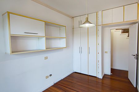 Casa de condomínio à venda com 350m², 3 quartos e 2 vagasQuarto 2