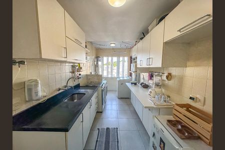 Apartamento à venda com 99m², 3 quartos e 1 vagaCozinha 