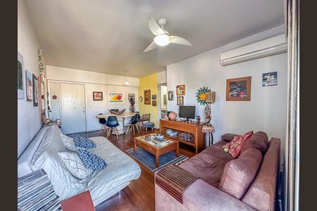 Apartamento à venda com 99m², 3 quartos e 1 vagaSala