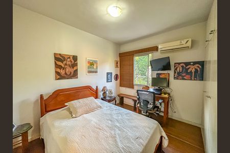 Apartamento à venda com 99m², 3 quartos e 1 vagaSuíte 