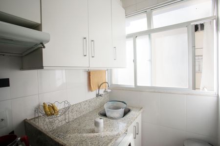 Apartamento à venda com 74m², 3 quartos e sem vagaÁrea de Serviço