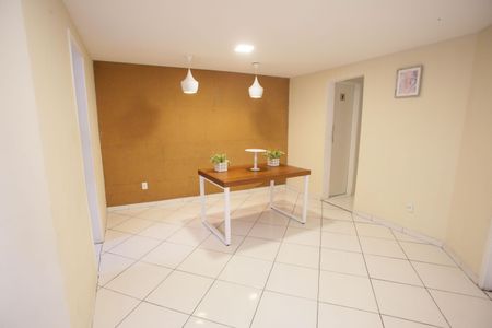 Apartamento à venda com 74m², 3 quartos e sem vagaÁrea comum - Salão de festas