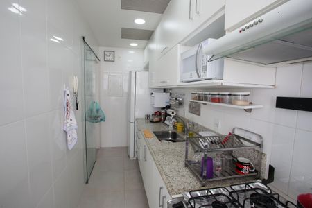 Apartamento à venda com 74m², 3 quartos e sem vagaCozinha