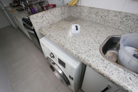 Apartamento à venda com 74m², 3 quartos e sem vagaÁrea de Serviço