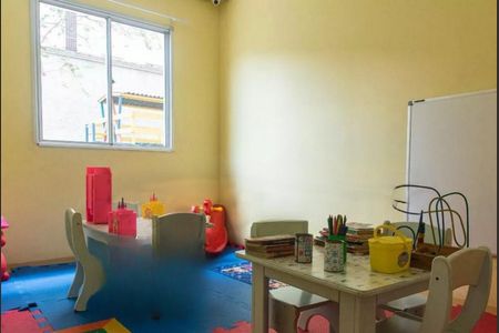 Apartamento à venda com 2 quartos, 48m² em Parque Bristol, São Paulo