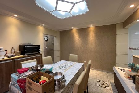 Casa à venda com 170m², 3 quartos e 2 vagas Casa à venda com 170m², 3 quartos e 2 vagasSala de jantar