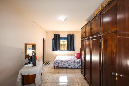 Casa à venda com 500m², 3 quartos e 4 vagas Casa à venda com 500m², 3 quartos e 4 vagasSuíte 3