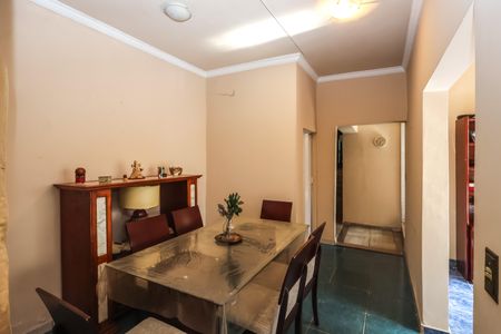 Casa à venda com 500m², 3 quartos e 4 vagas Casa à venda com 500m², 3 quartos e 4 vagasSala de Jantar