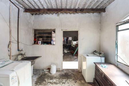 Casa à venda com 500m², 3 quartos e 4 vagas Casa à venda com 500m², 3 quartos e 4 vagasÁrea de Serviço